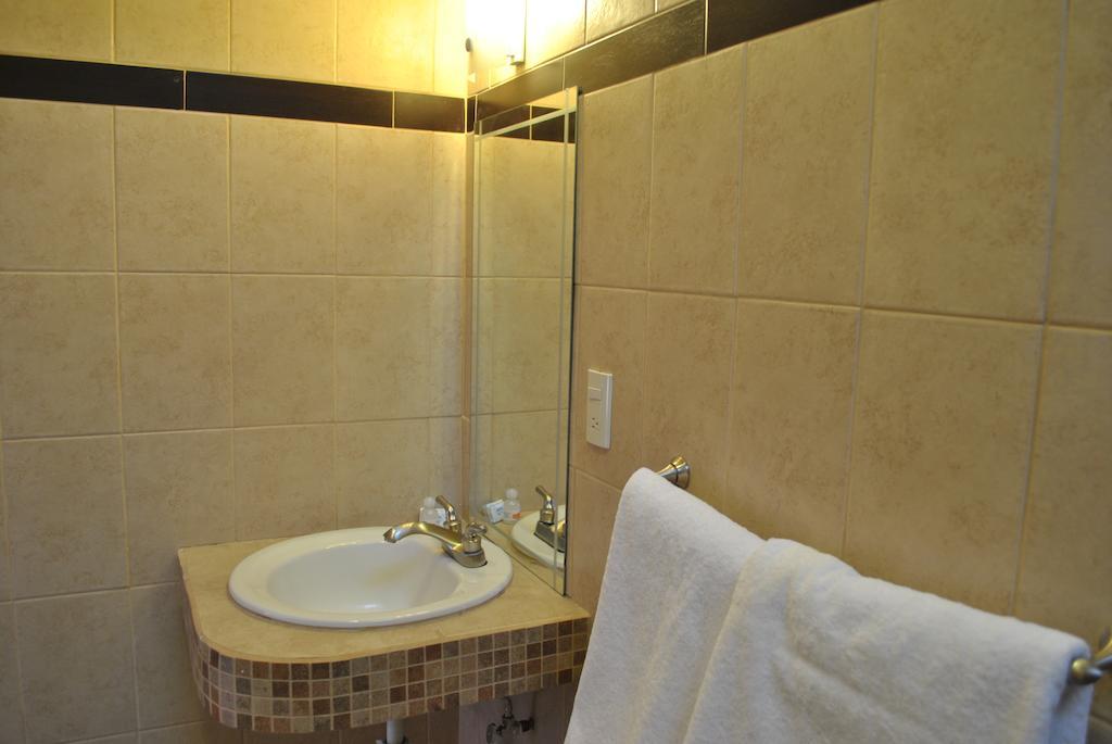 Hotel San Miguel Pénjamo חדר תמונה