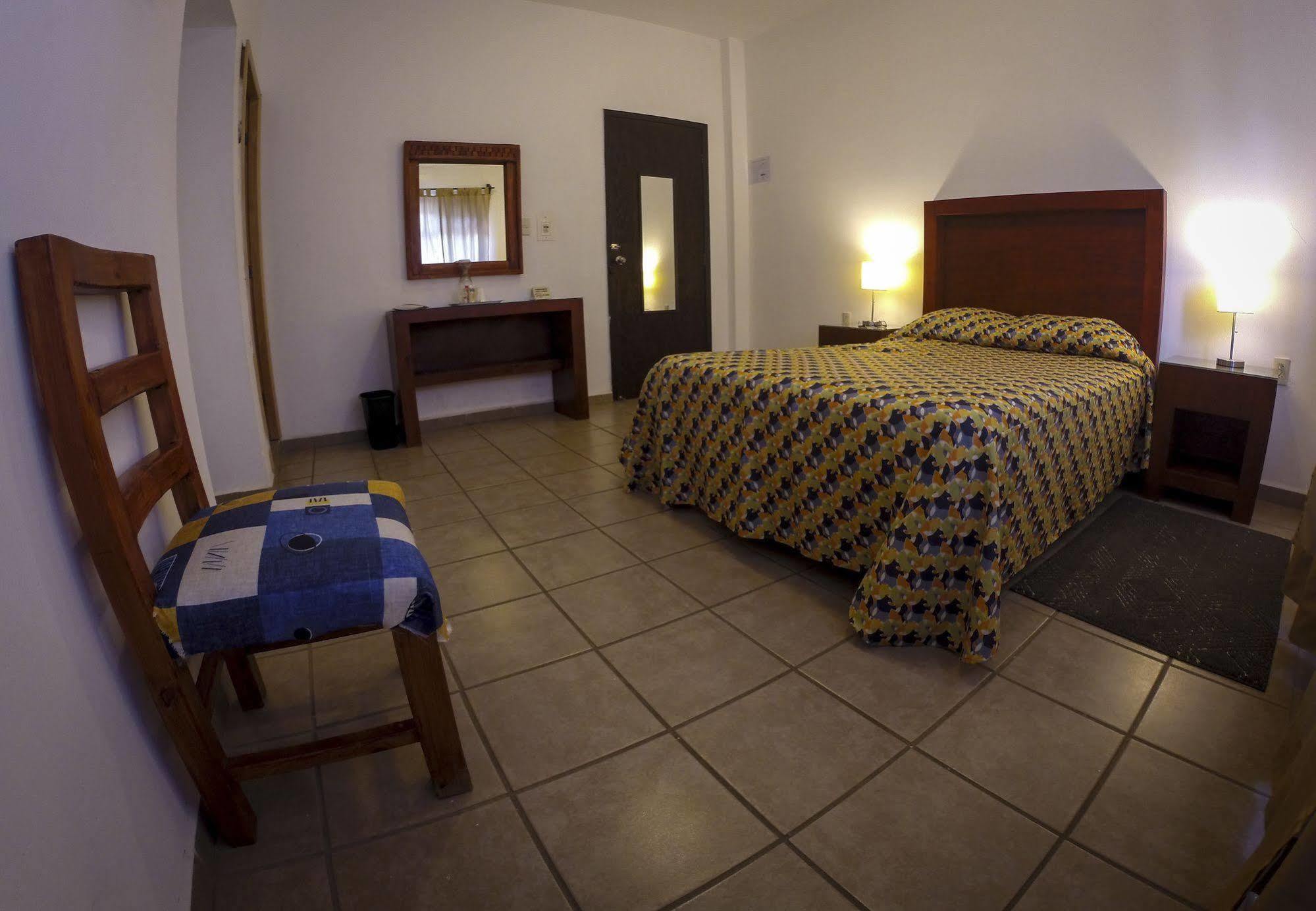 Hotel San Miguel Pénjamo מראה חיצוני תמונה